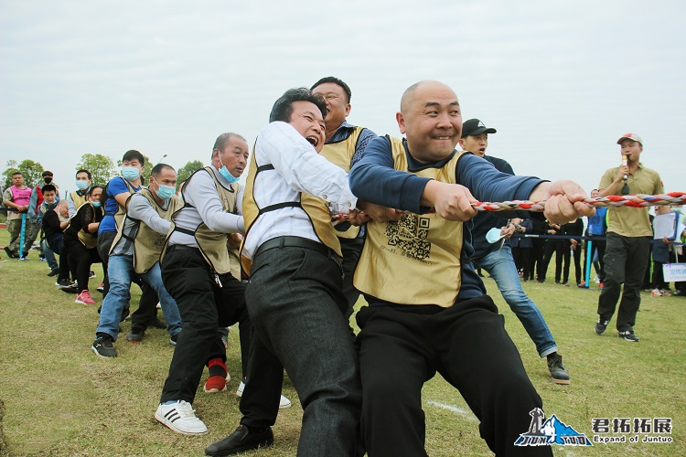 武漢天河機(jī)場(chǎng)安康杯拔河比賽