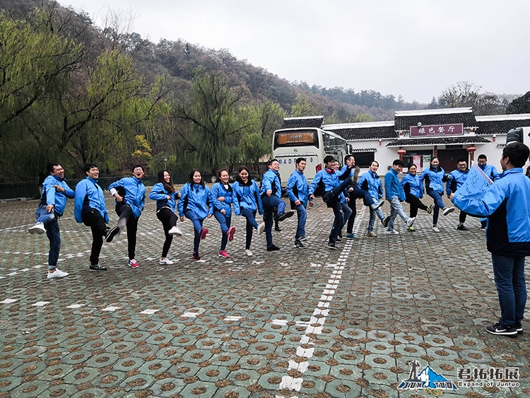 極地海洋公園京山綠林寨秋季團(tuán)建拓展活動