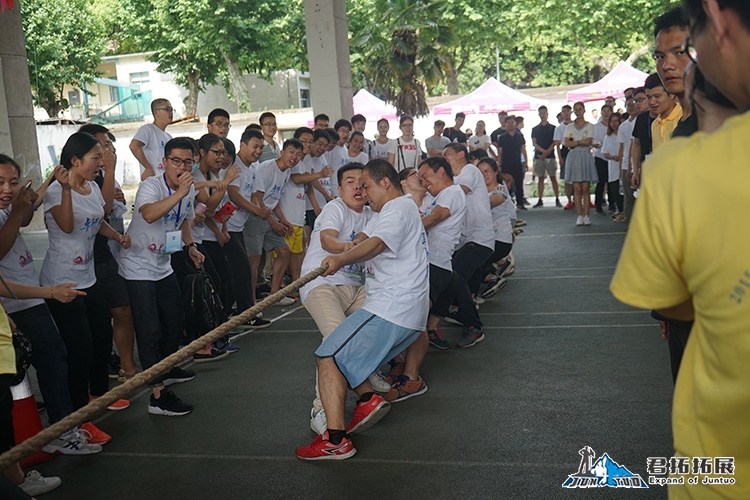 武漢理工大學(xué)余家頭校區(qū)趣味運(yùn)動(dòng)會(huì)